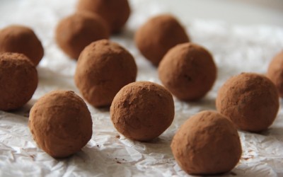 Peppermint Cocoa Truffles